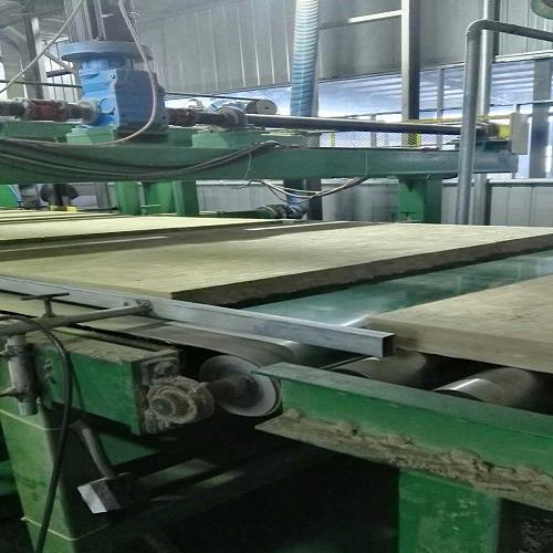 外墻巖棉板選購指南 供應商、鋁箔貼面與憎水板批發全解析